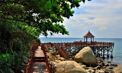 小胖大嘴肉蟹煲