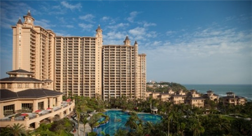 在舞钢市开黄焖鸡米饭加盟店行情如何，正宗原创鸡煲王在舞钢市有几家店铺